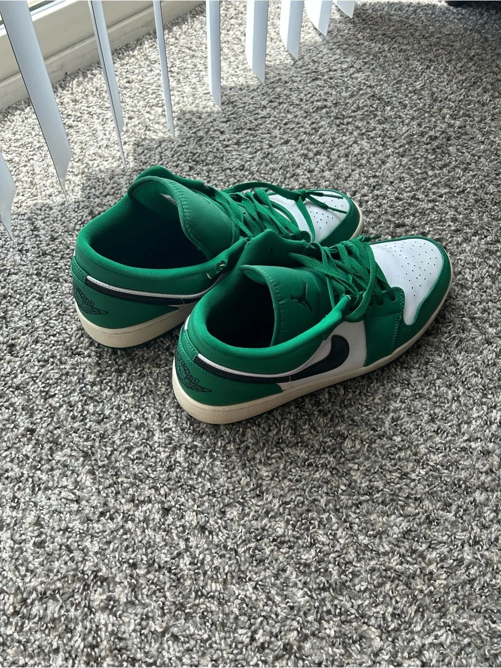 Air Jordan 1 Low Pine Green